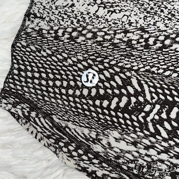 Lululemon For The Run Short Sleeve Swerve Vapor Metal Grey / Metal Grey - Picture 5 of 5